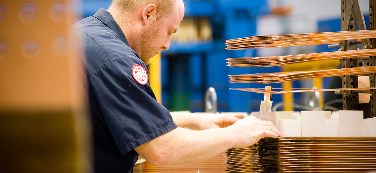 Fabrication et réfection de pôles de rotor